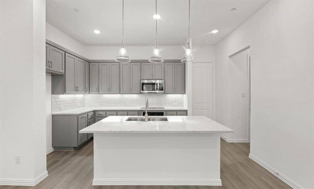 2306 Glacier Way, Mansfield, TX 76063