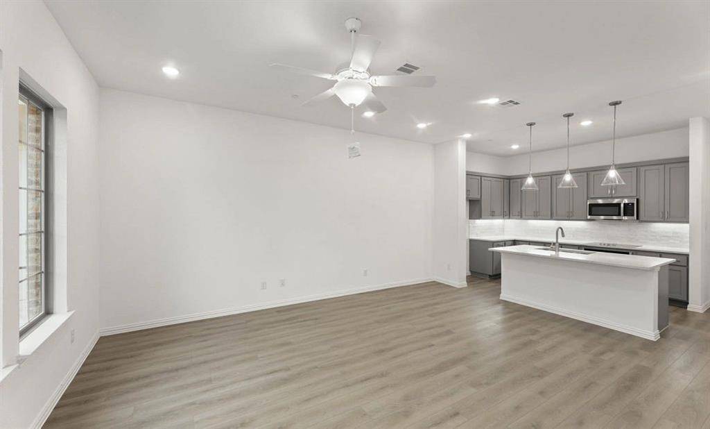 2306 Glacier Way, Mansfield, TX 76063