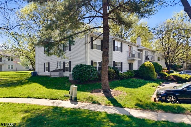 102 Morgan Pl, East Brunswick Twp., NJ 08816