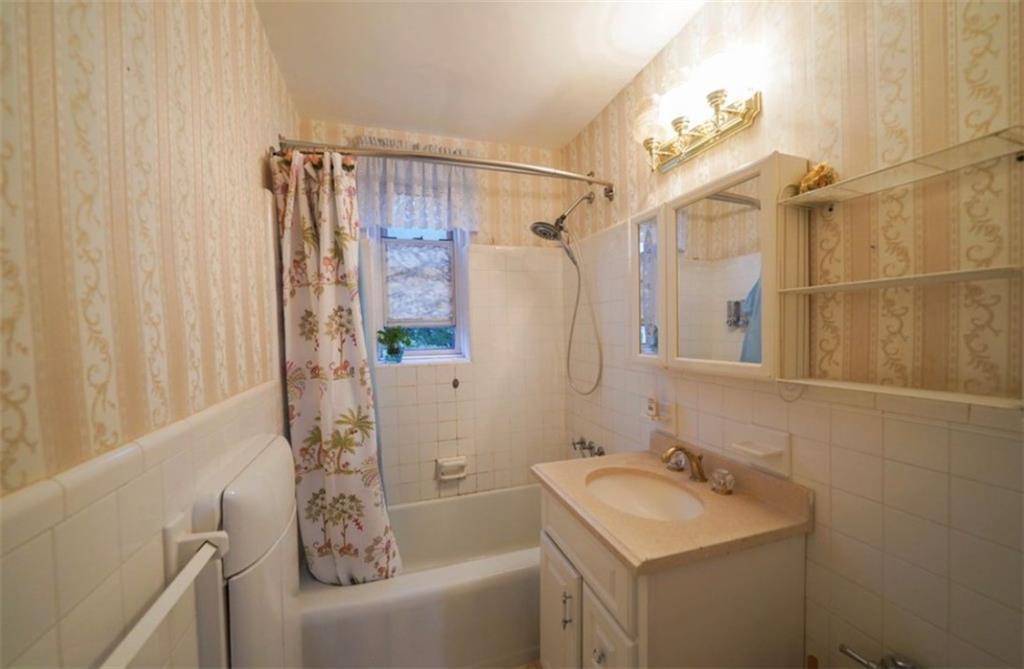 2260 Benson AVE #1J, Brooklyn, NY 11214