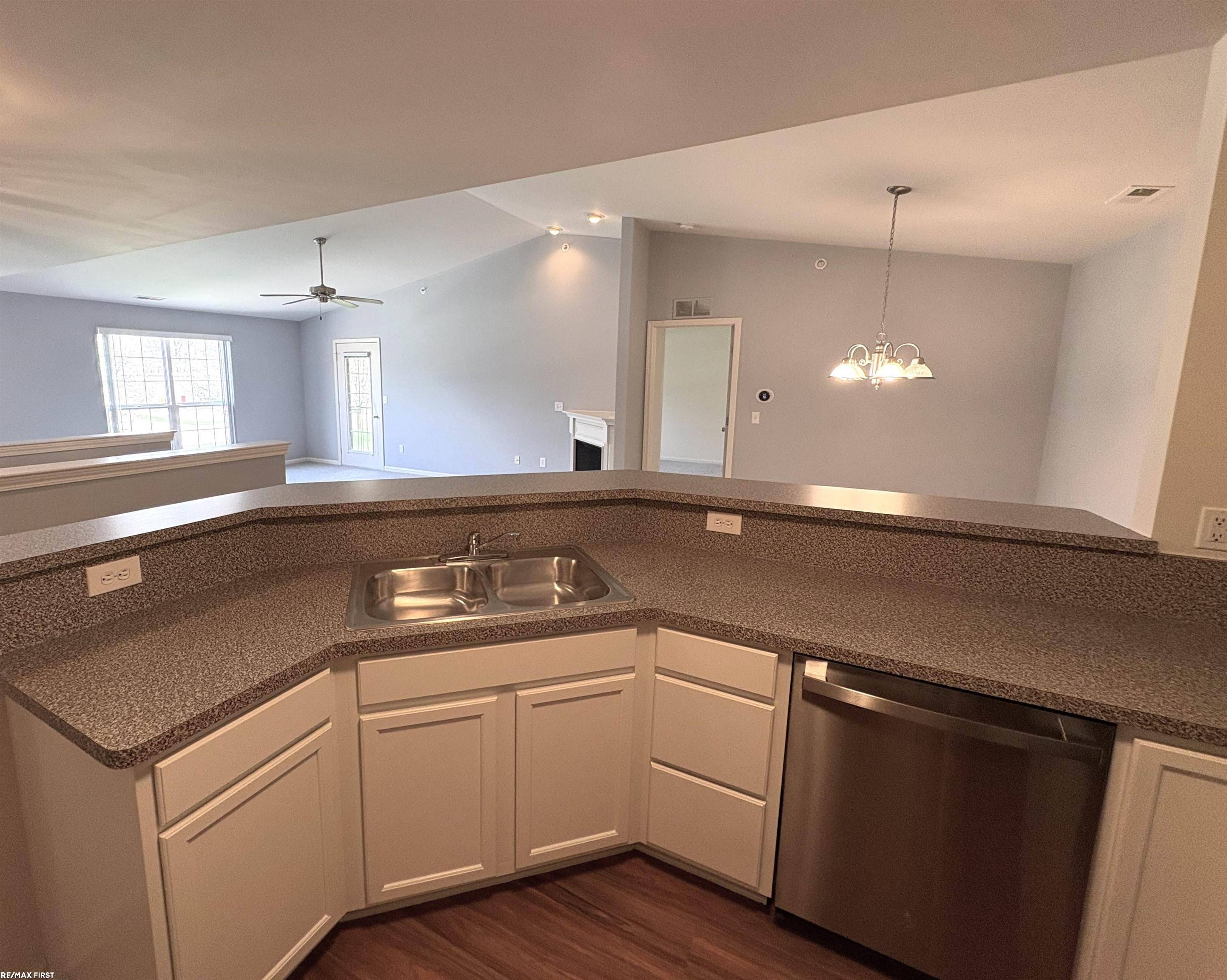 27001 Carrington PL, Harrison Twp, MI 48045