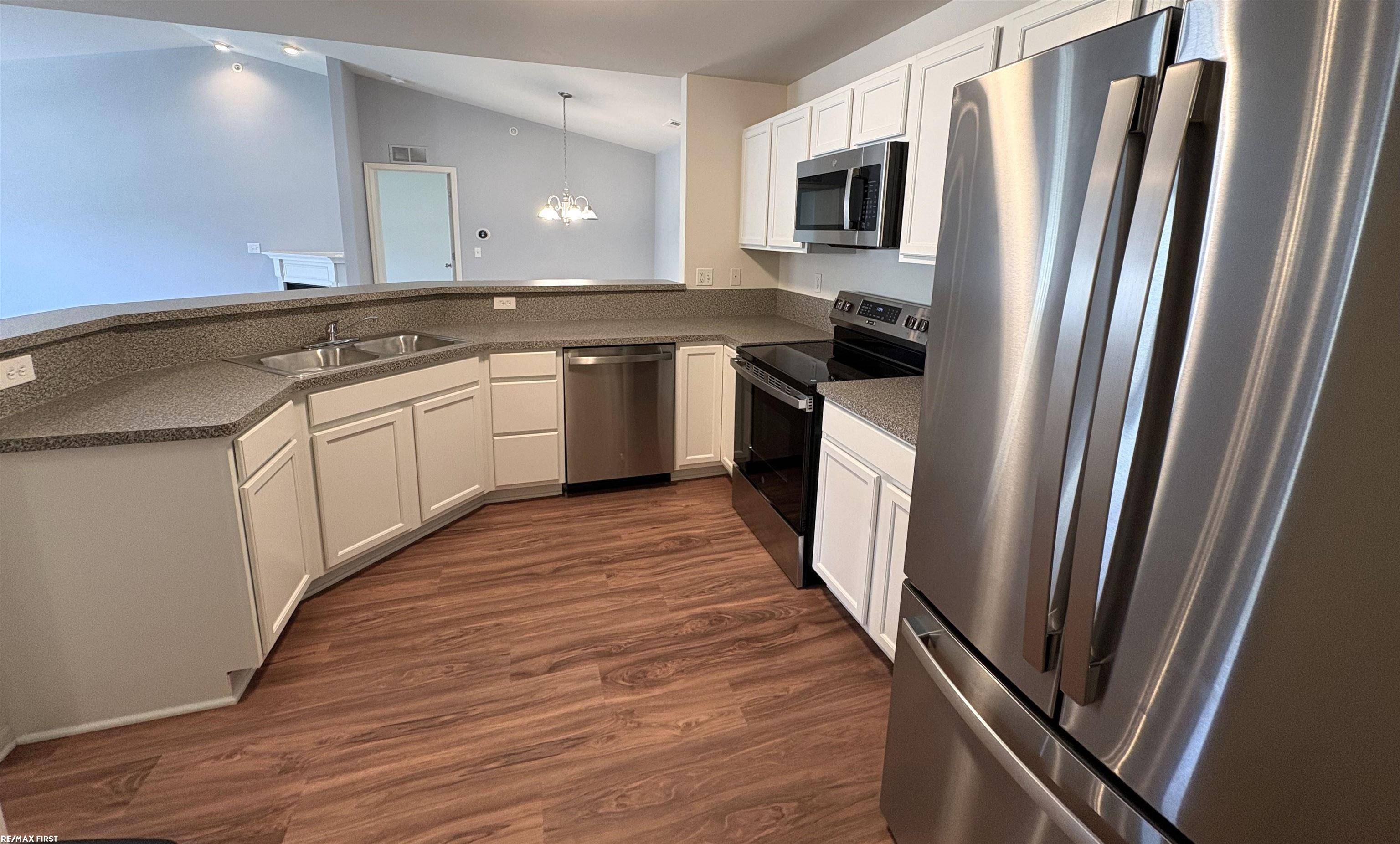 27001 Carrington PL, Harrison Twp, MI 48045