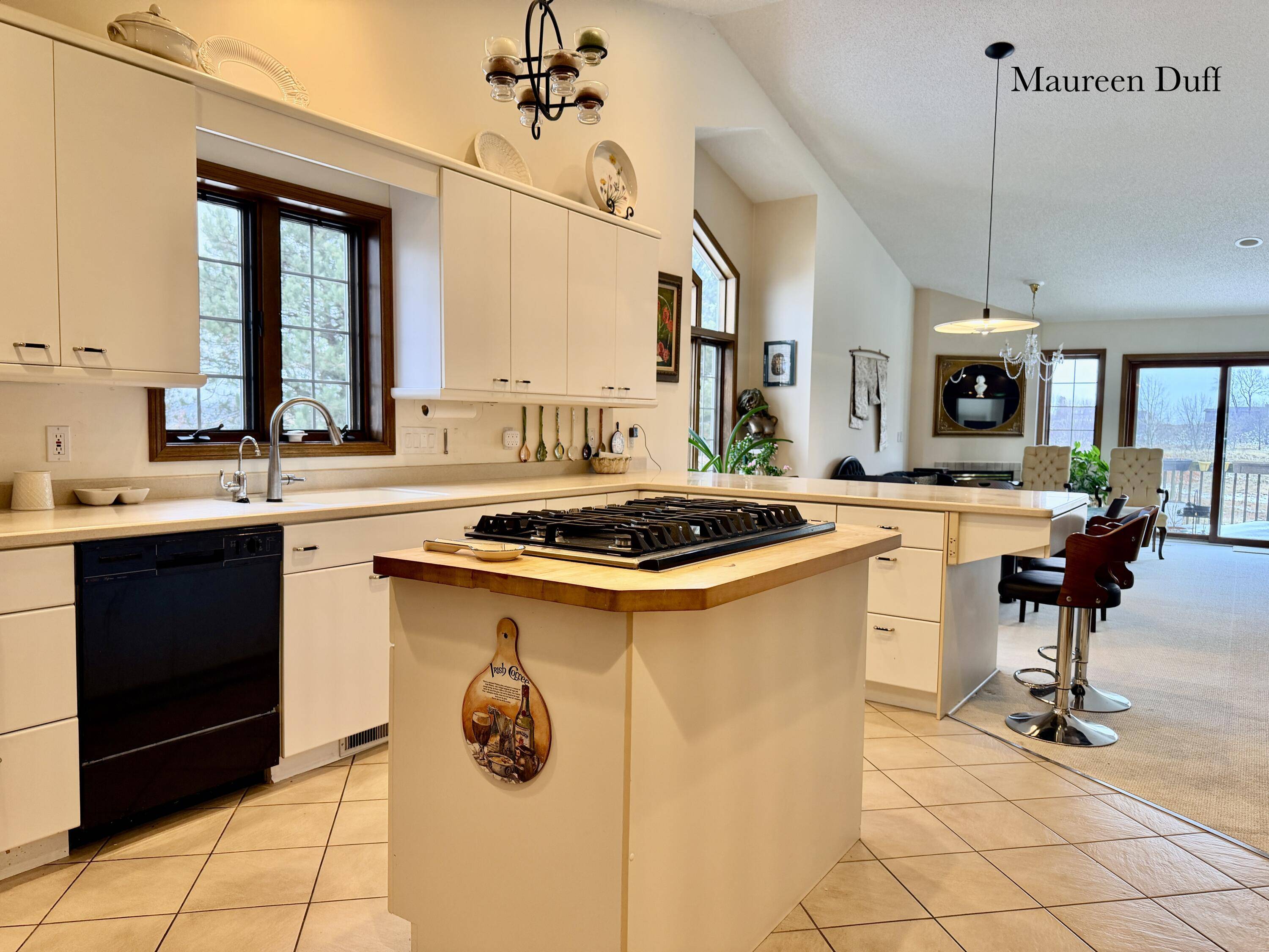 1554 E Harbour Towne CIR #73, Muskegon City, MI 49441