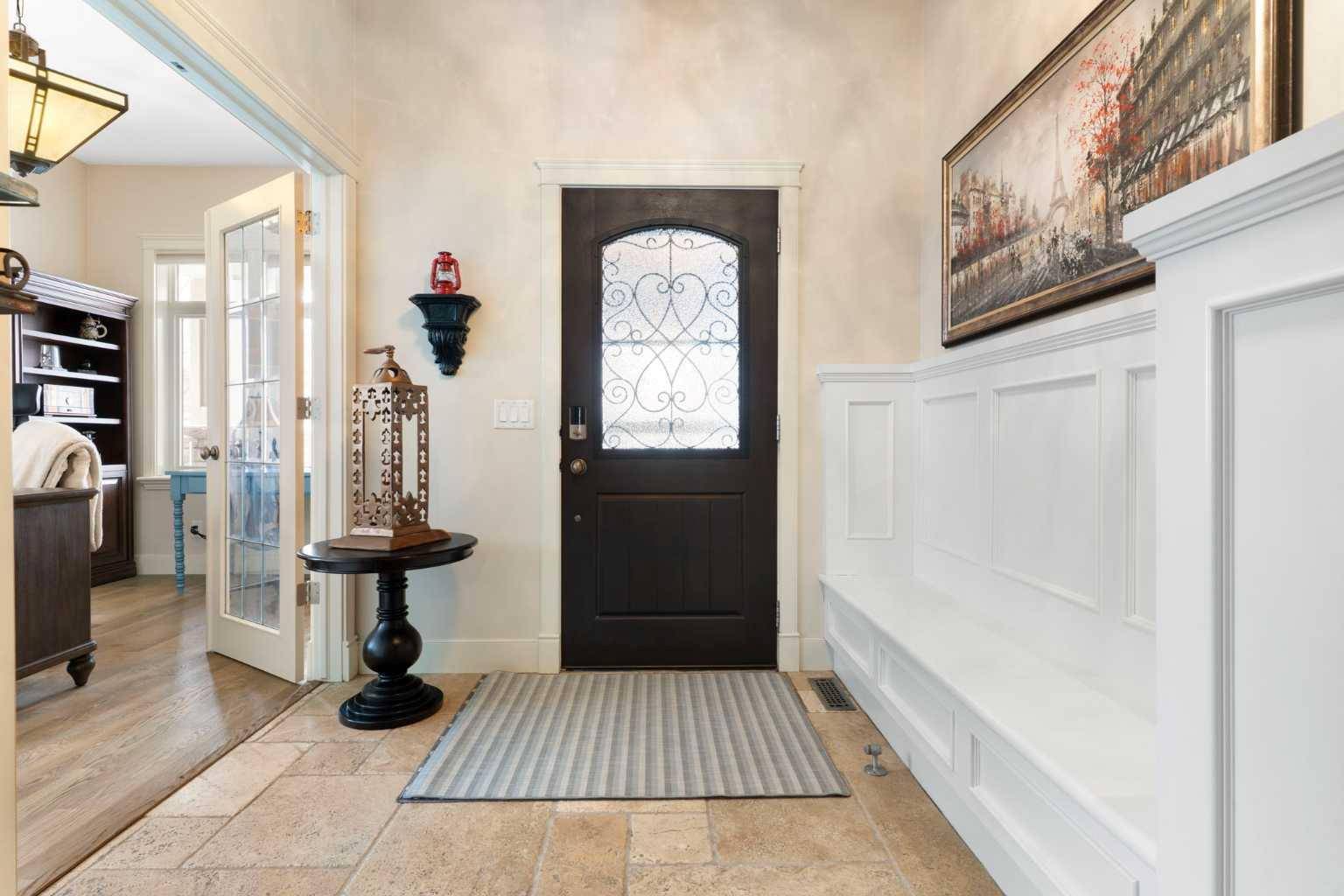 295 Coopers HL SW, Airdrie, AB T4B 0R9