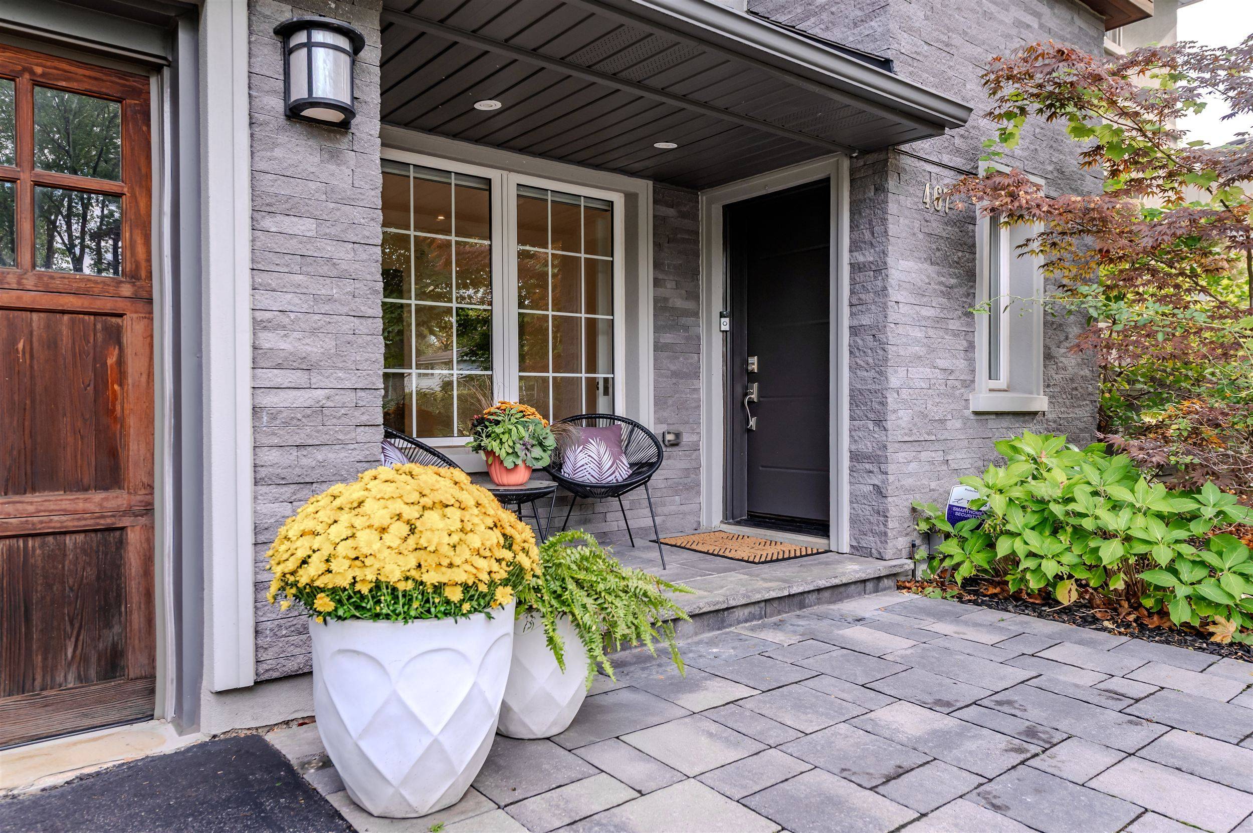 467 Caesar AVE, Oakville, ON L6J 3Z1