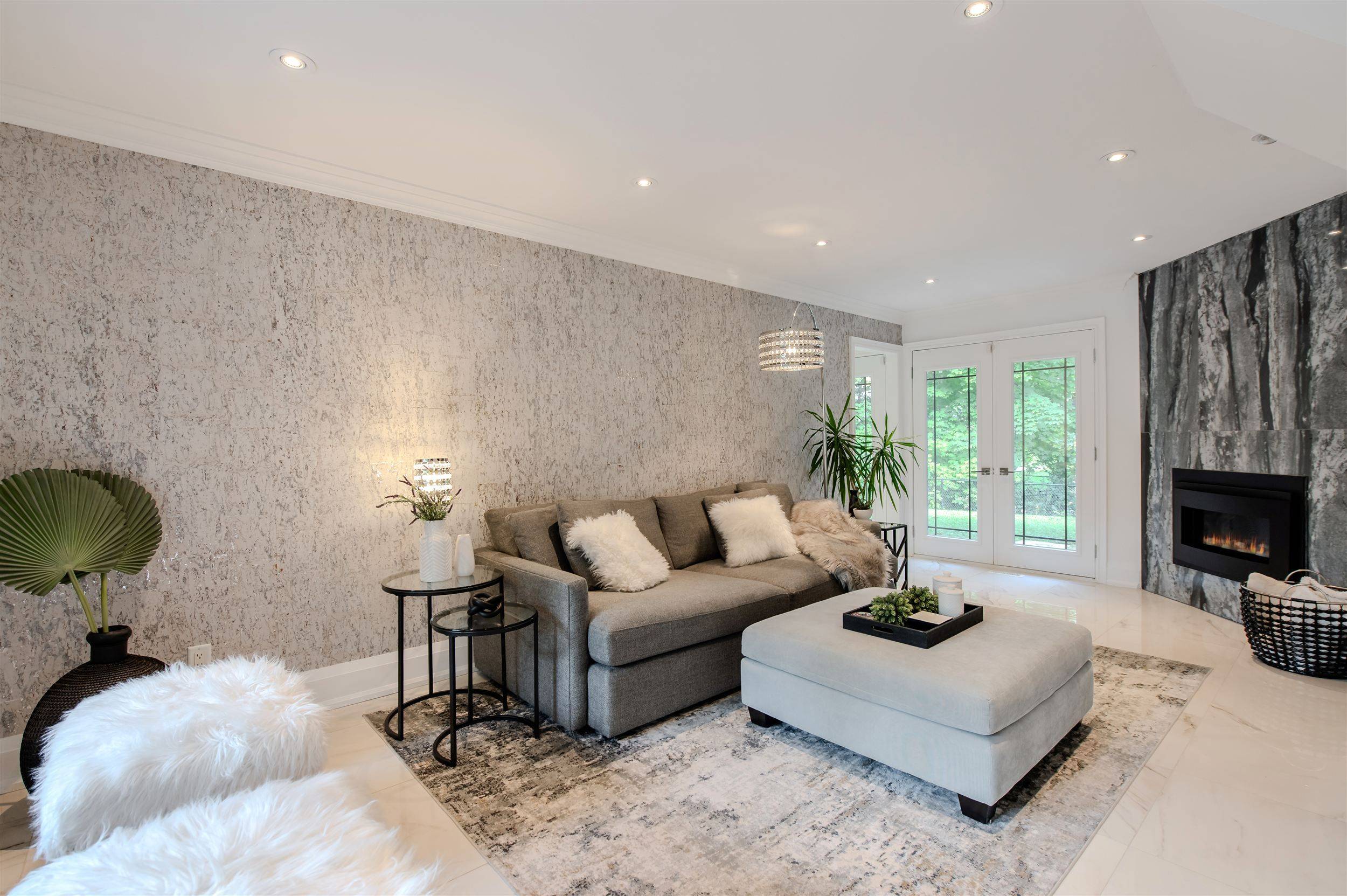 467 Caesar AVE, Oakville, ON L6J 3Z1