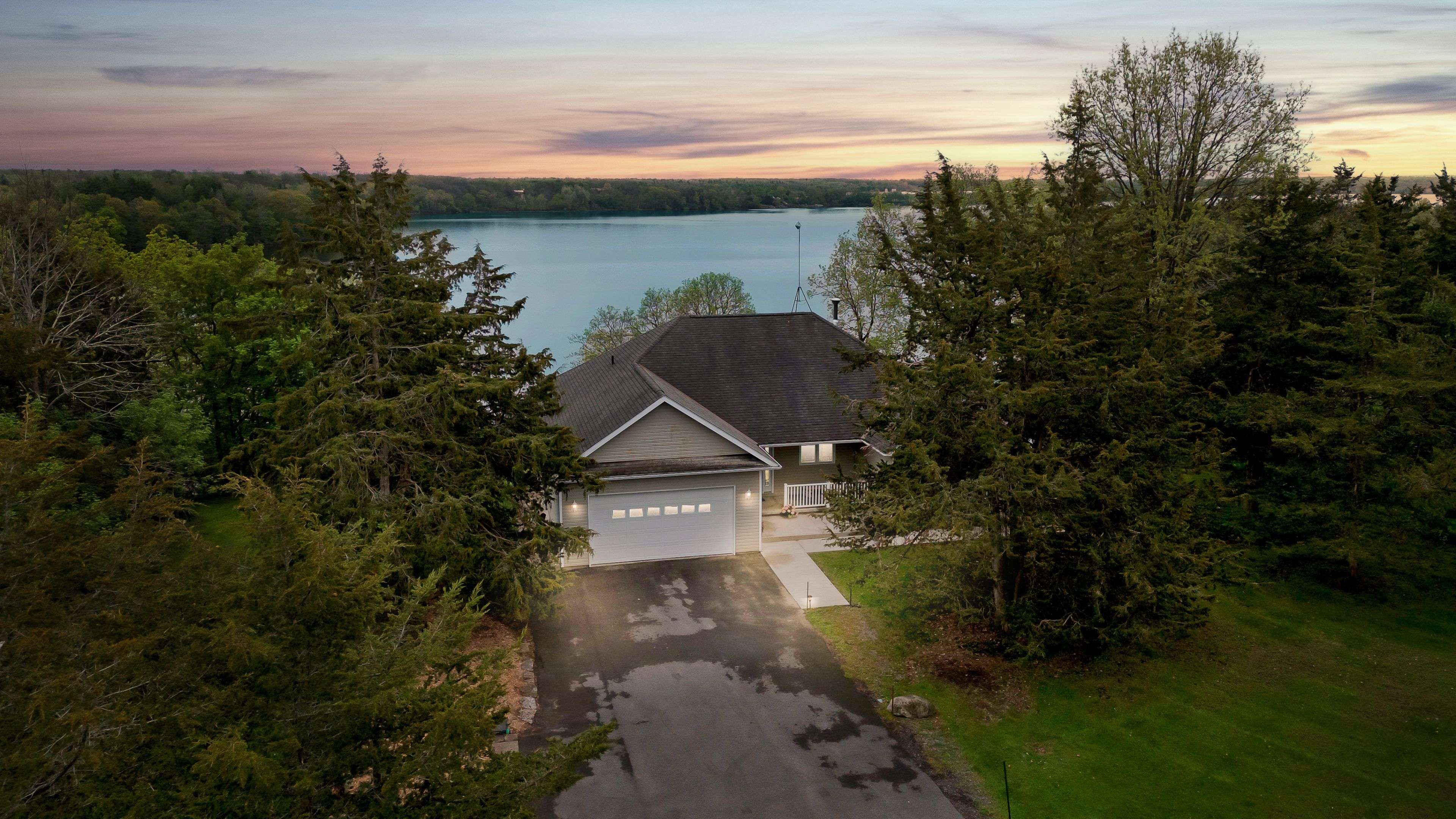 4739 County Rd 9 RD, Greater Napanee, ON K7R 3K8