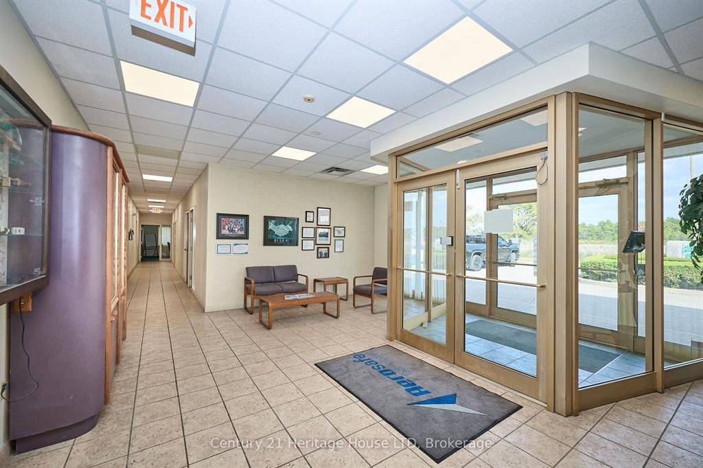 1767 Pettit RD, Fort Erie, ON L2A 5M4