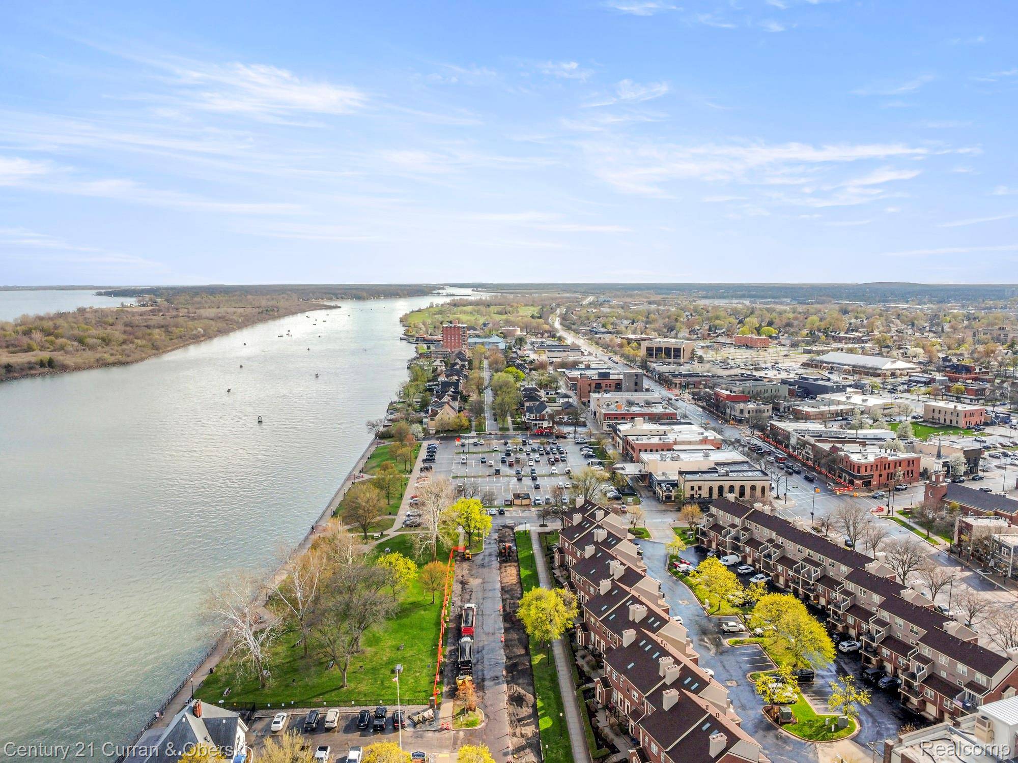 2868 Van Alstyne ST #22, Wyandotte, MI 48192