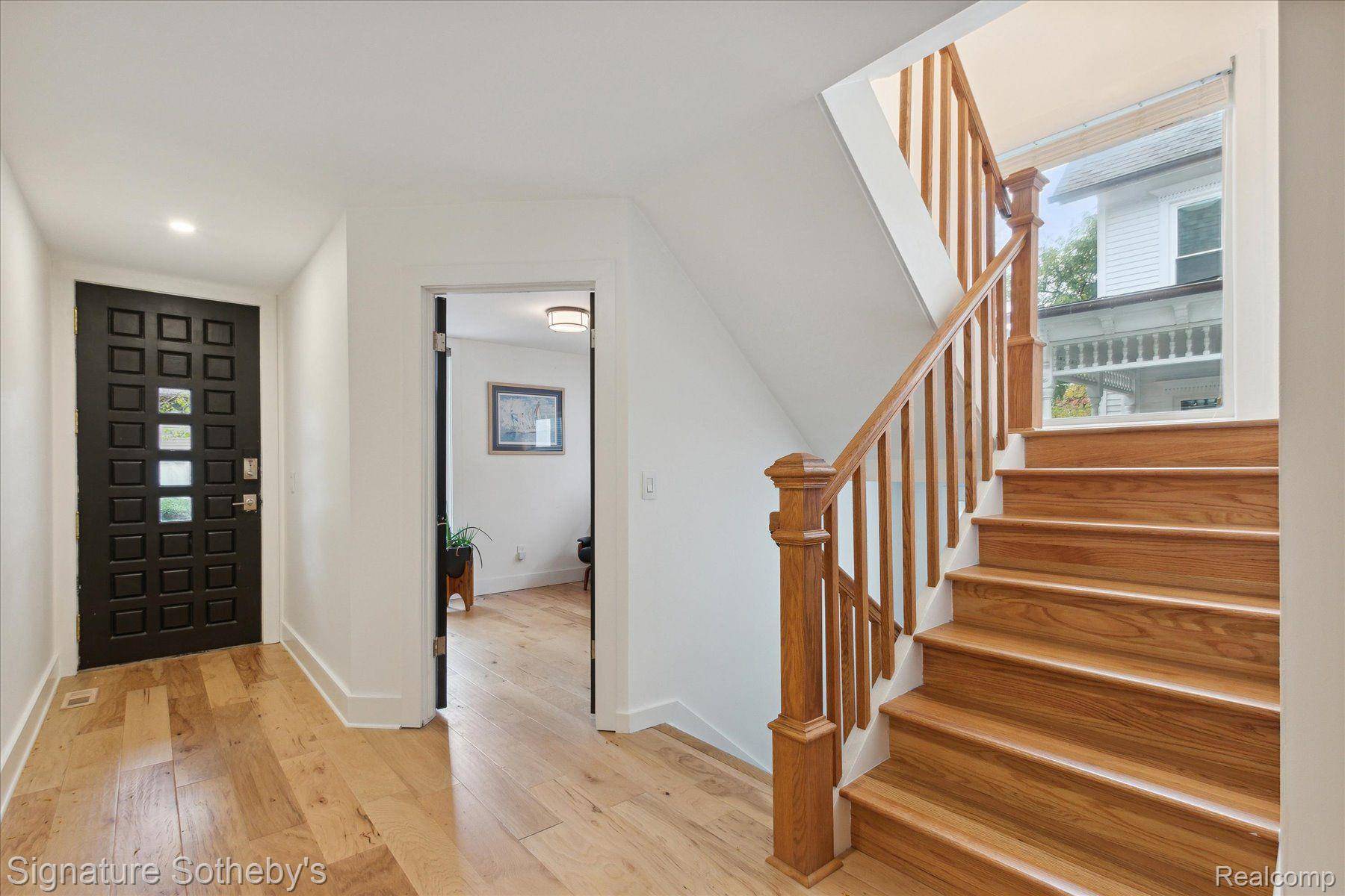 372 W Brown ST, Birmingham, MI 48009