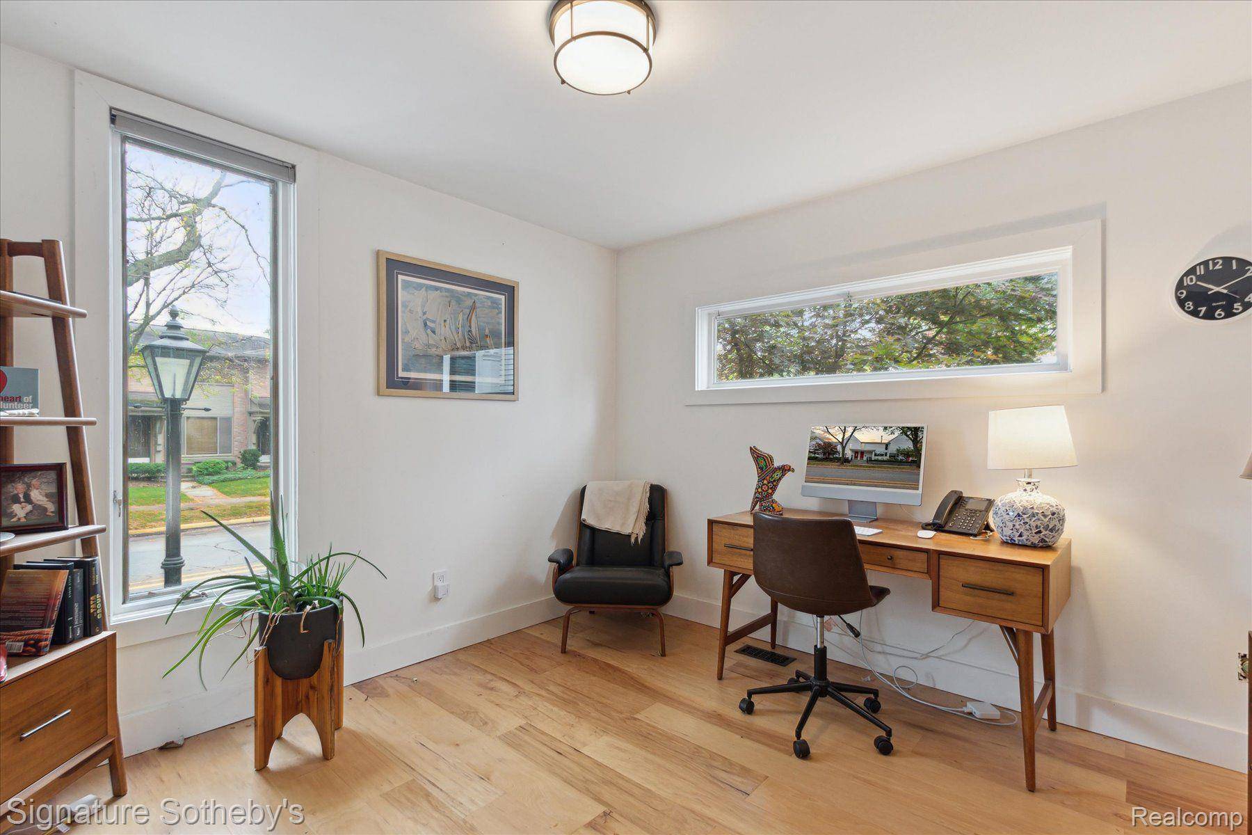 372 W Brown ST, Birmingham, MI 48009