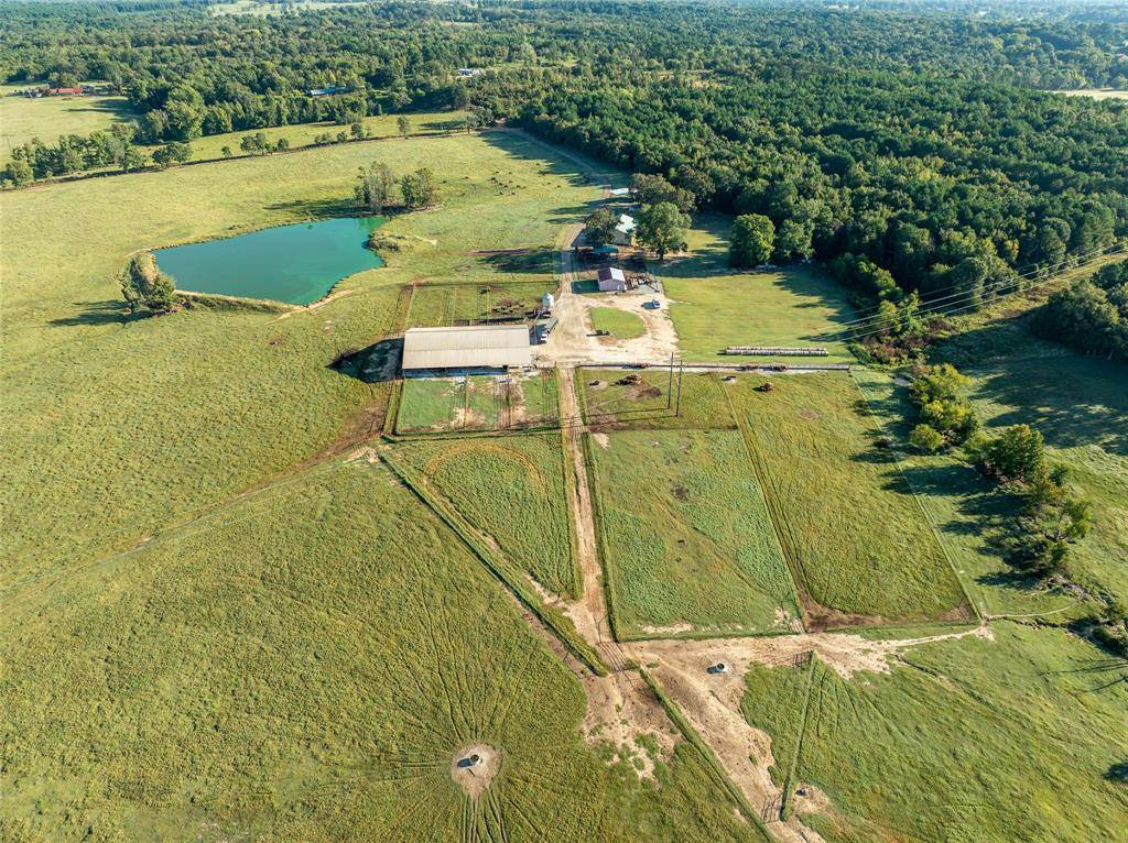 2661 Holly Creek Rd, Broken Bow, OK 74728