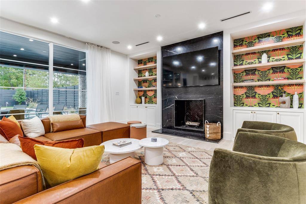 7610 Linwood Avenue, Dallas, TX 75209