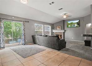 412 N Waterford Oaks Drive, Cedar Hill, TX 75104