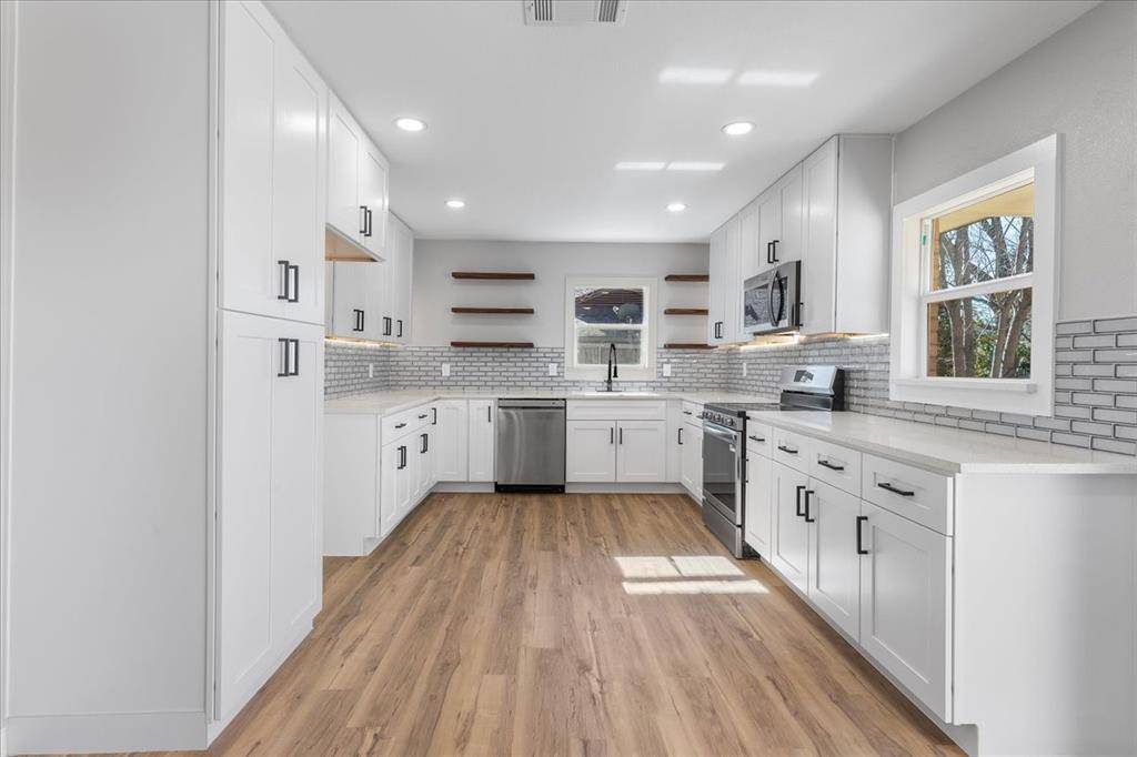 10129 Newcombe Drive, Dallas, TX 75228