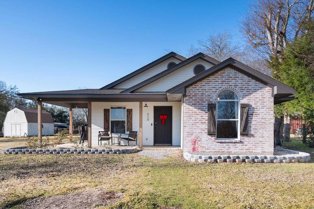 628 County Road 481, Buffalo, TX 75831