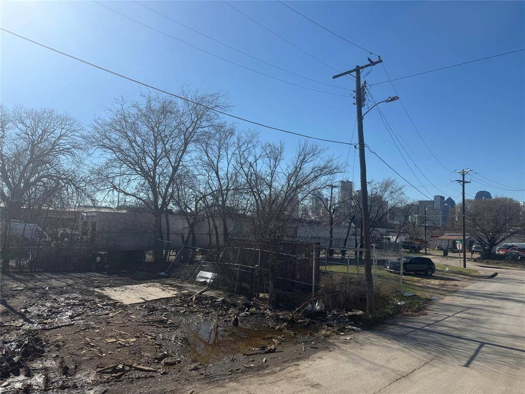 1807 S Malcolm X Boulevard, Dallas, TX 75226