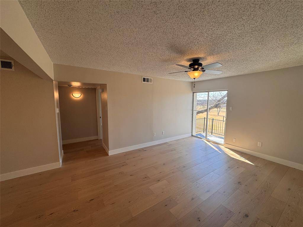 527 W Lookout Drive #223, Richardson, TX 75080