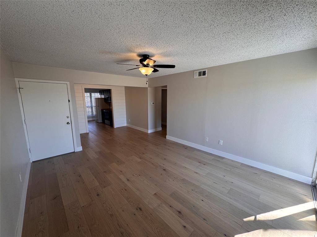 527 W Lookout Drive #223, Richardson, TX 75080