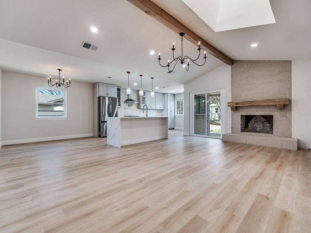 9008 Flicker Lane, Dallas, TX 75238