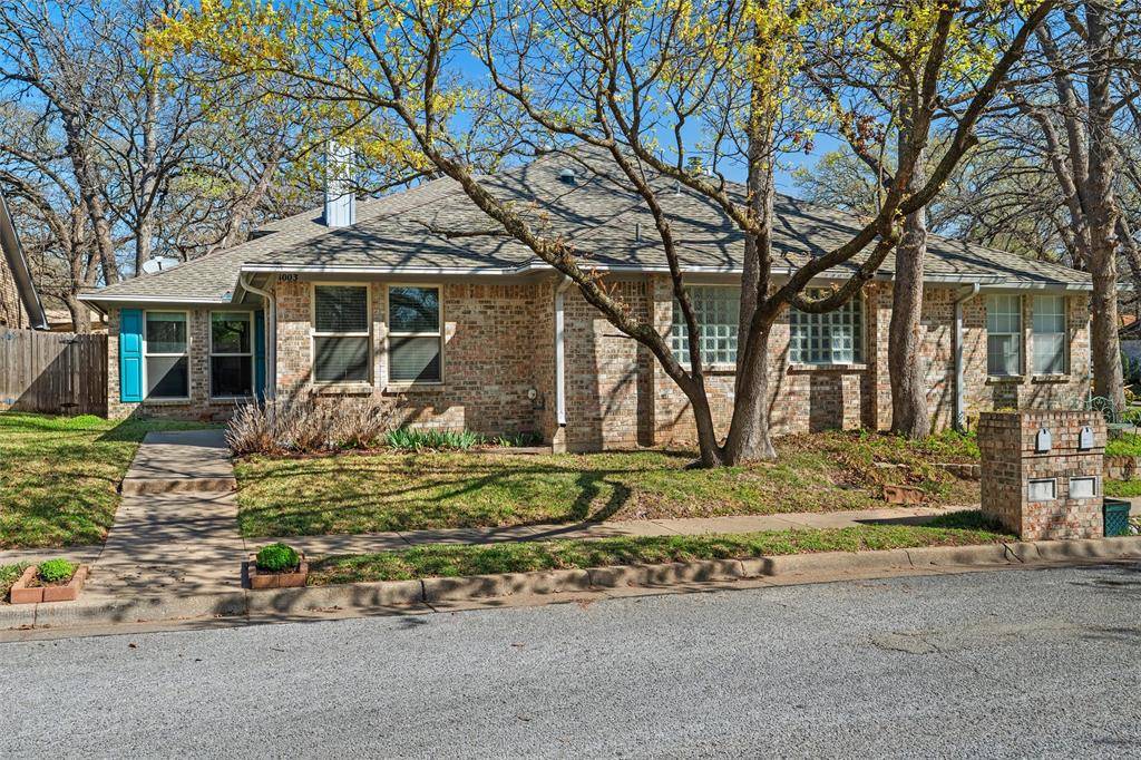 1003 W Lovers Lane, Arlington, TX 76013