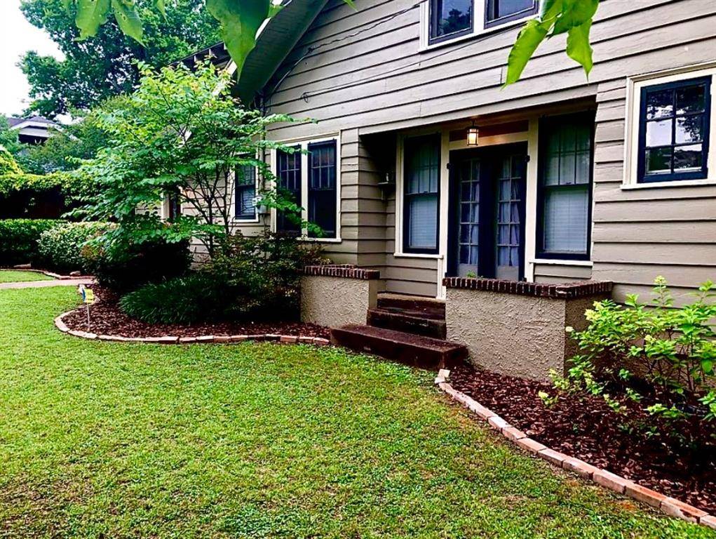 1001 S Locust Street, Clarksville, TX 75426