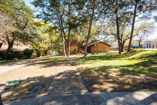 1446 Cardinal Creek Drive, Duncanville, TX 75137