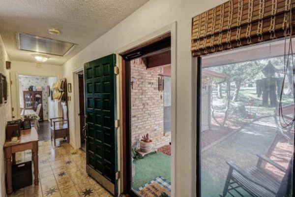 1446 Cardinal Creek Drive, Duncanville, TX 75137