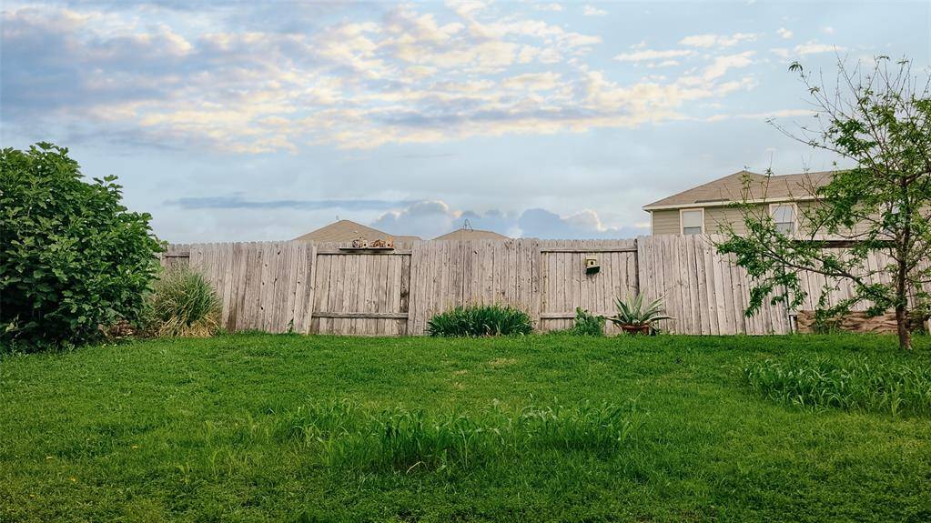 157 Presidents Way, Venus, TX 76084