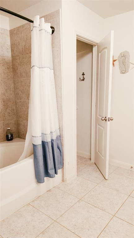 157 Presidents Way, Venus, TX 76084