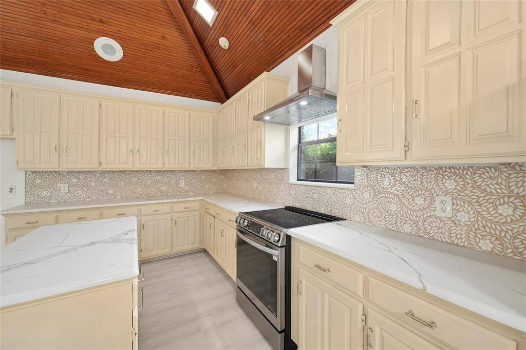 3808 Innisbrook Drive S, Irving, TX 75038