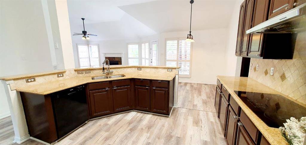 9720 Windy Hollow Drive, Irving, TX 75063