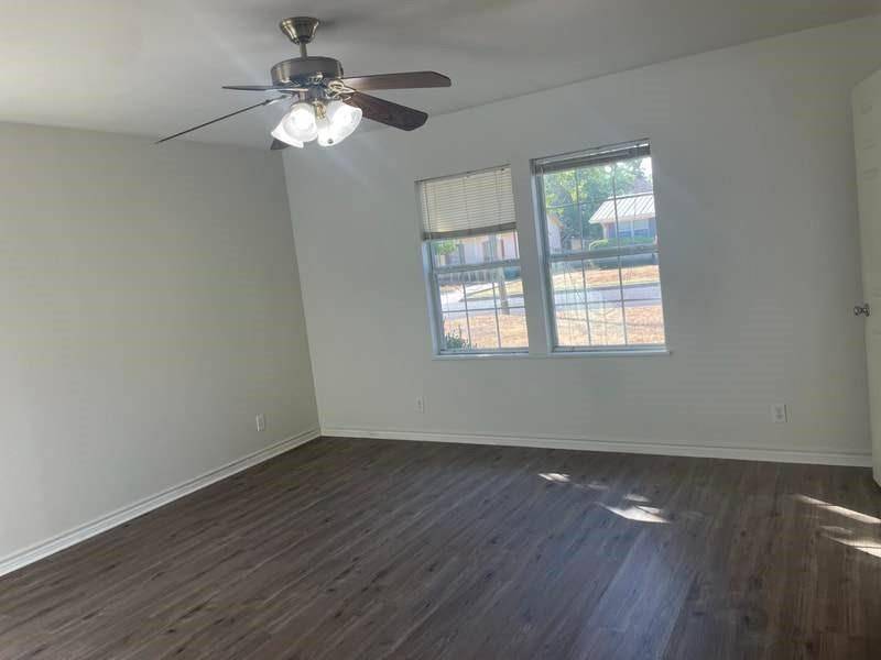 389 W Sloan Street, Stephenville, TX 76401