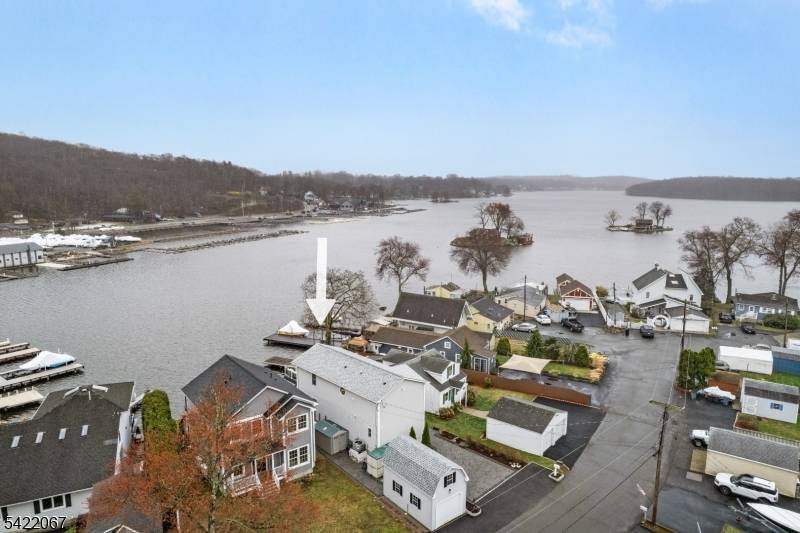 51 Mohawk Trl, Jefferson Twp., NJ 07849