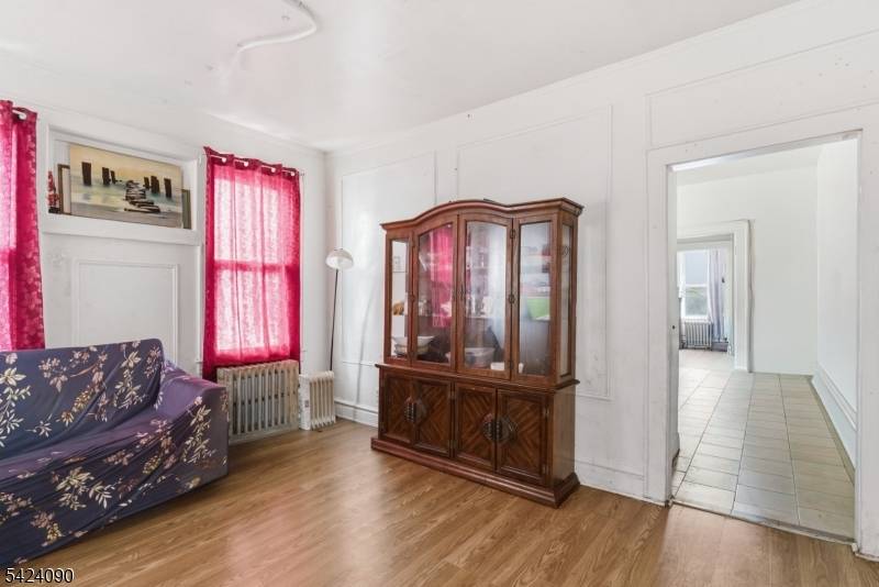 316 Ellery Ave, Newark City, NJ 07106