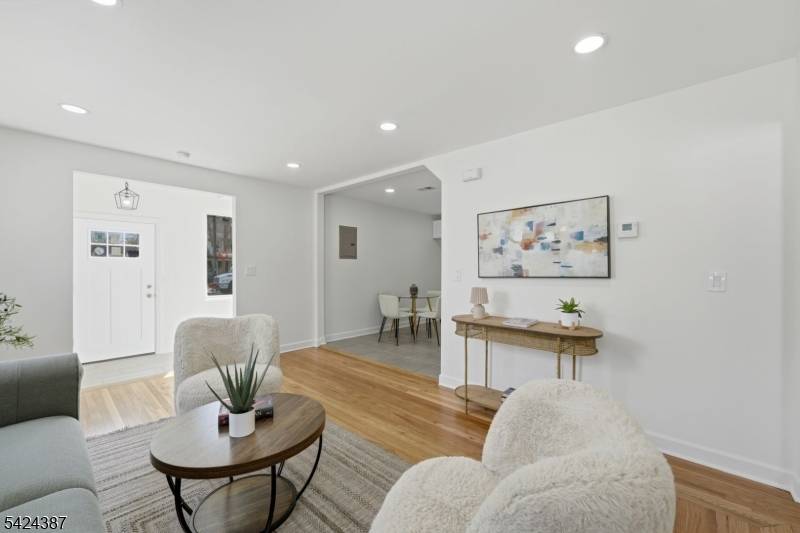 57 N Auten Ave, Somerville Boro, NJ 08876