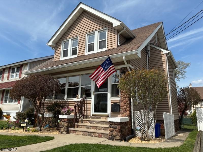 86 Van Houten Pl, Belleville Twp., NJ 07109