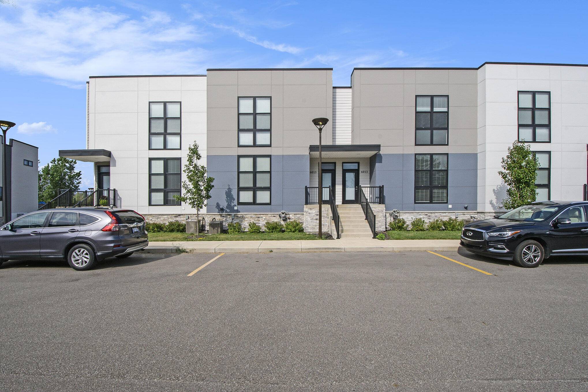 6015 Port View DR SE, Caledonia Twp, MI 49512