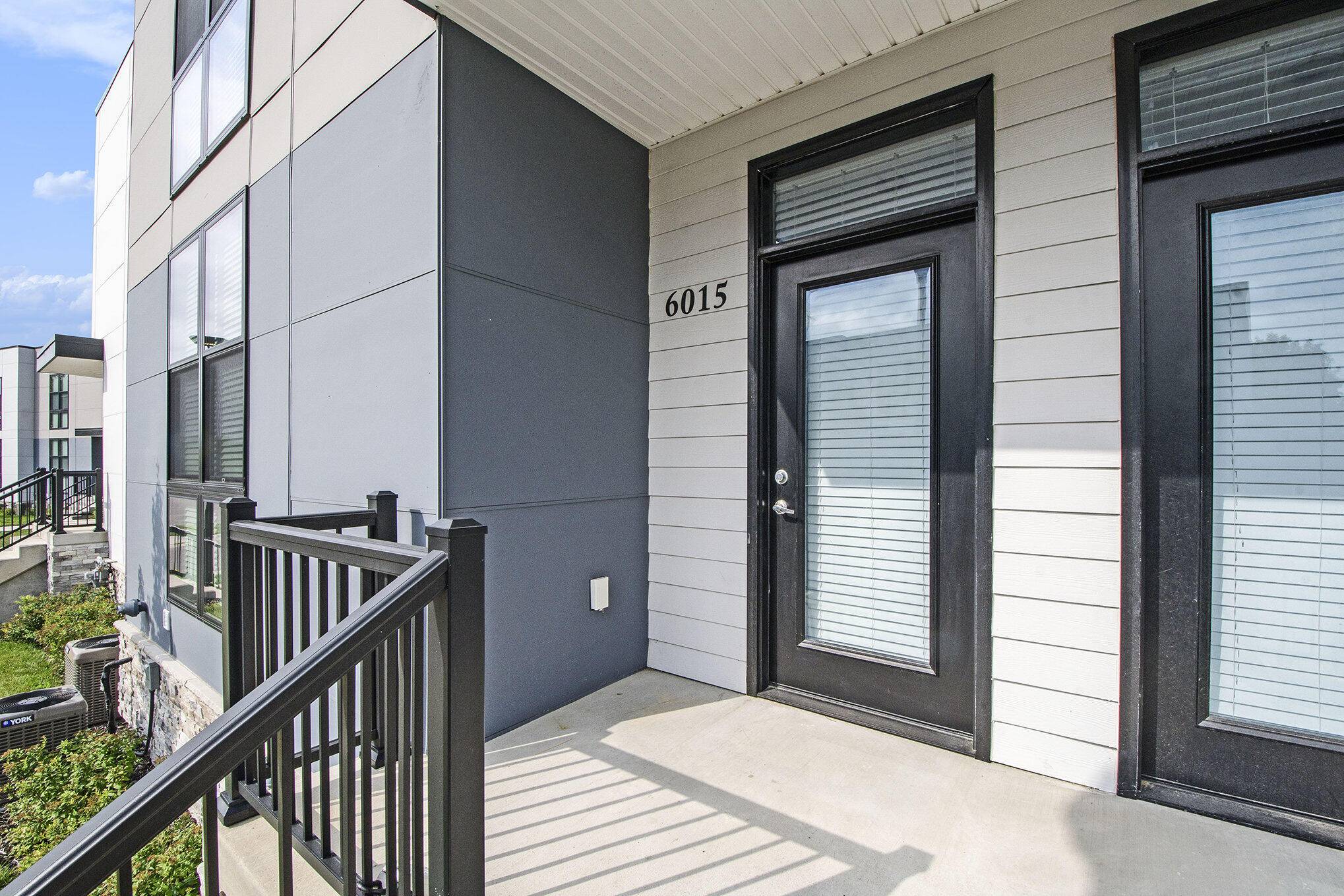 6015 Port View DR SE, Caledonia Twp, MI 49512