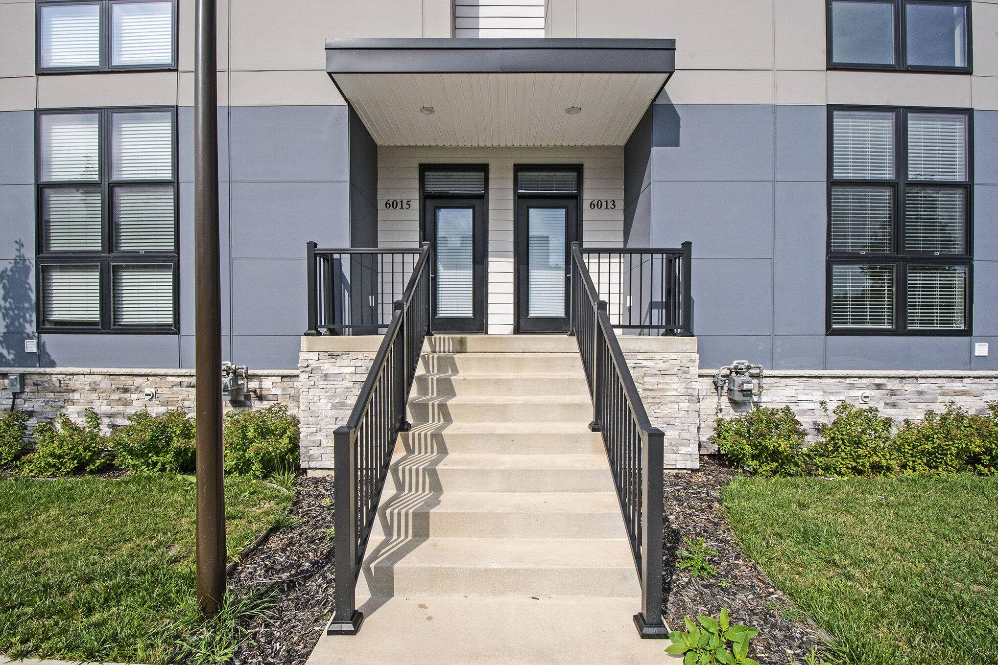 6015 Port View DR SE, Caledonia Twp, MI 49512