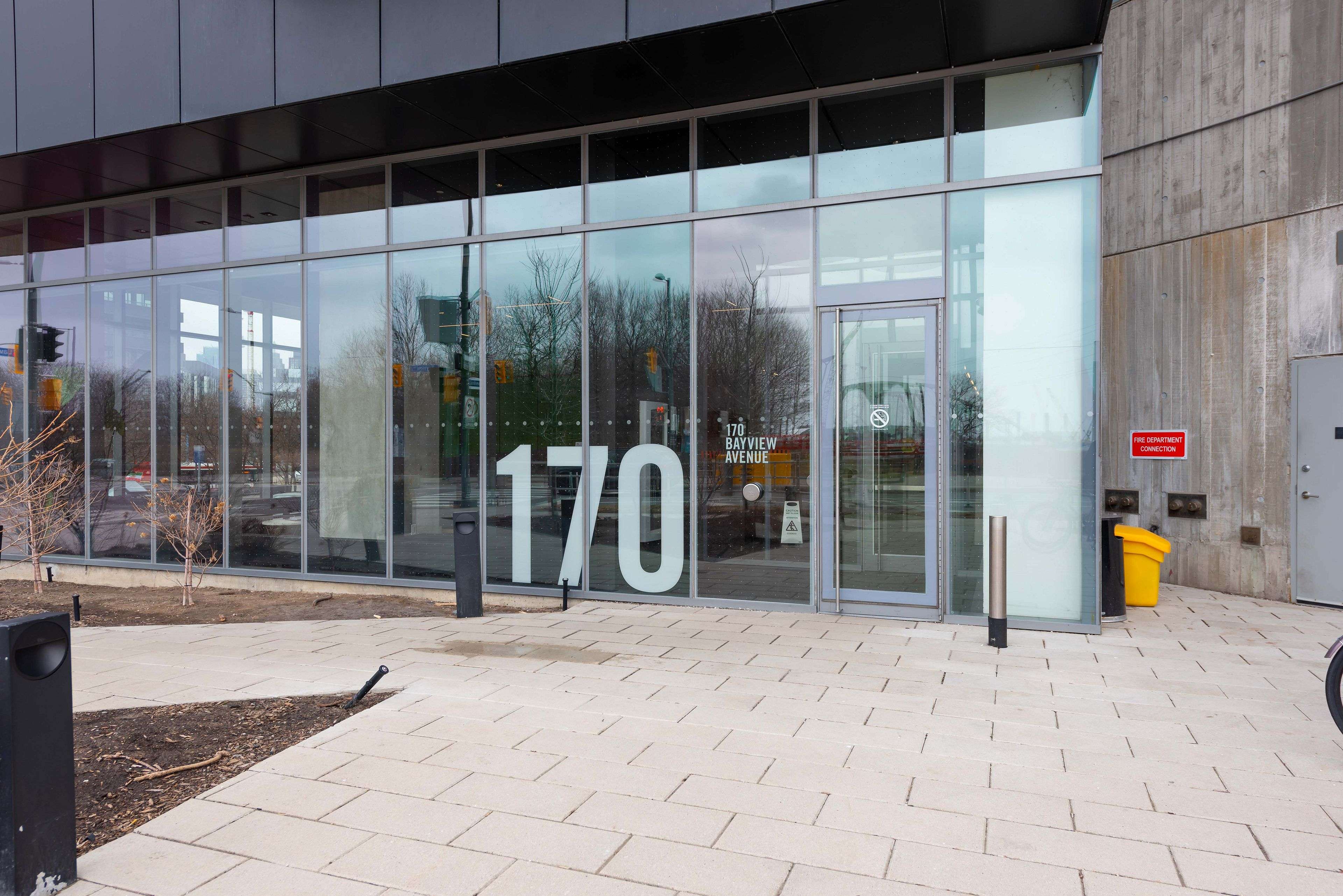 170 Bayview AVE #711, Toronto C08, ON M5A 0M4