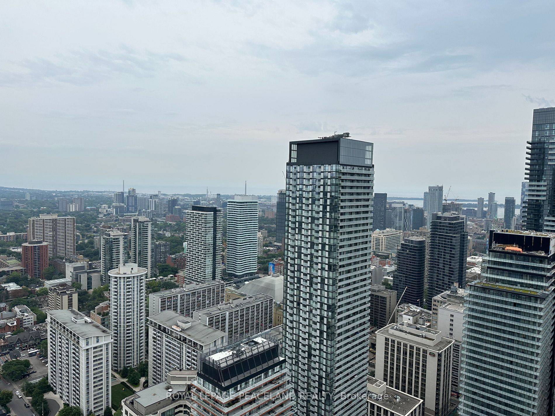 11 Wellesley ST W #4803, Toronto C01, ON M4Y 0G4