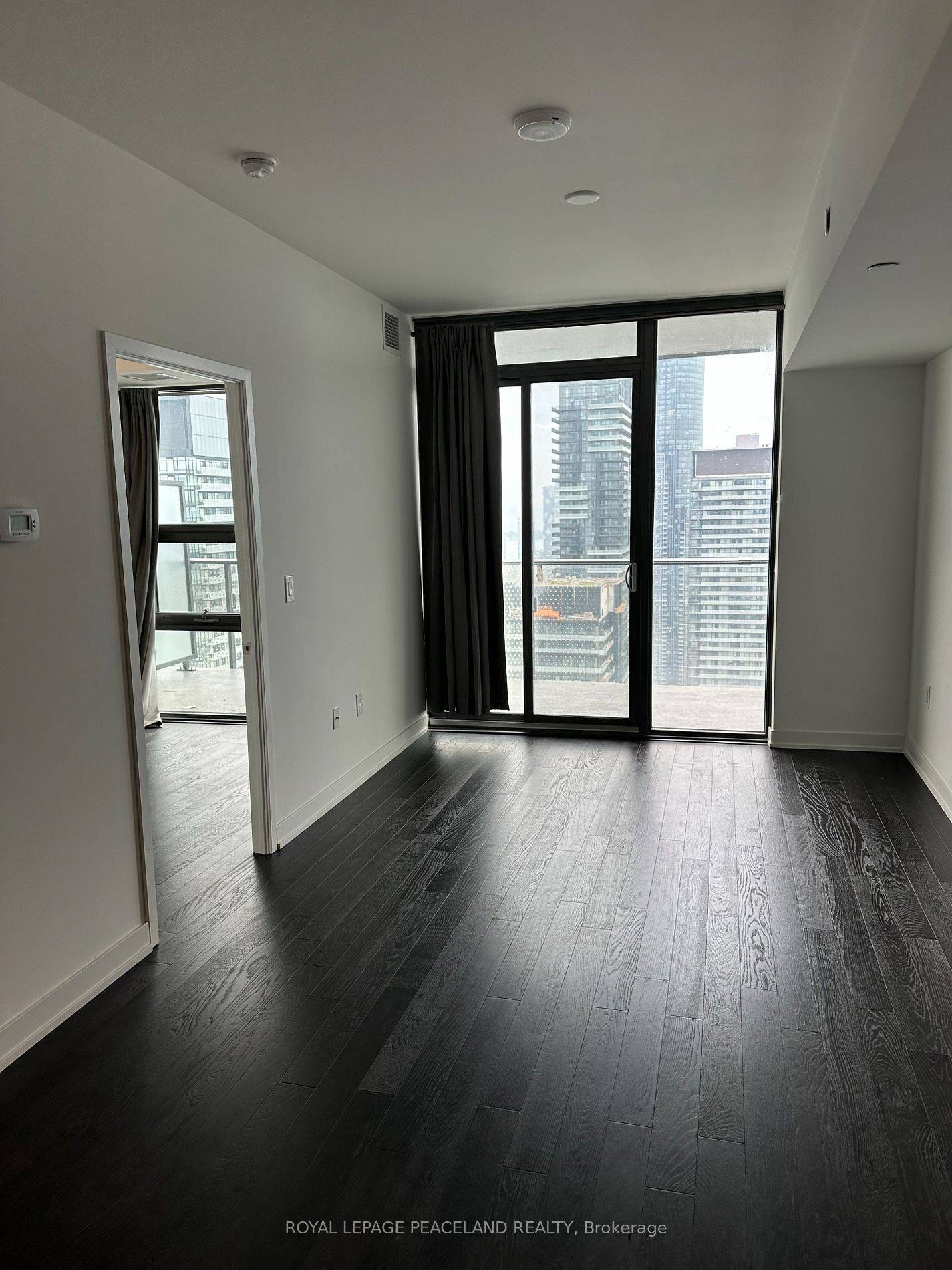 11 Wellesley ST W #4803, Toronto C01, ON M4Y 0G4