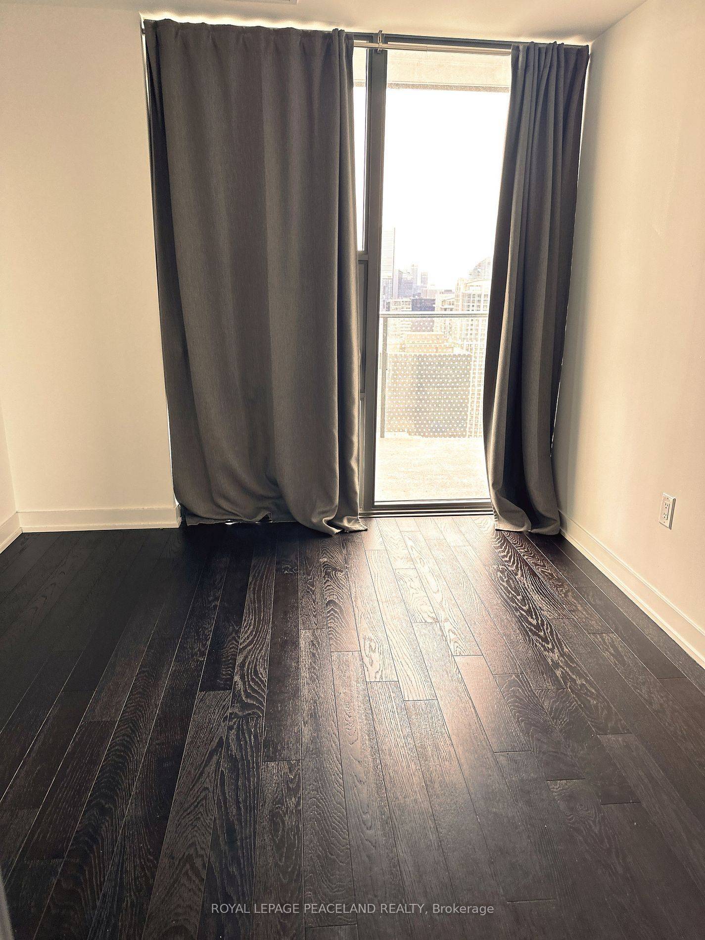 11 Wellesley ST W #4803, Toronto C01, ON M4Y 0G4