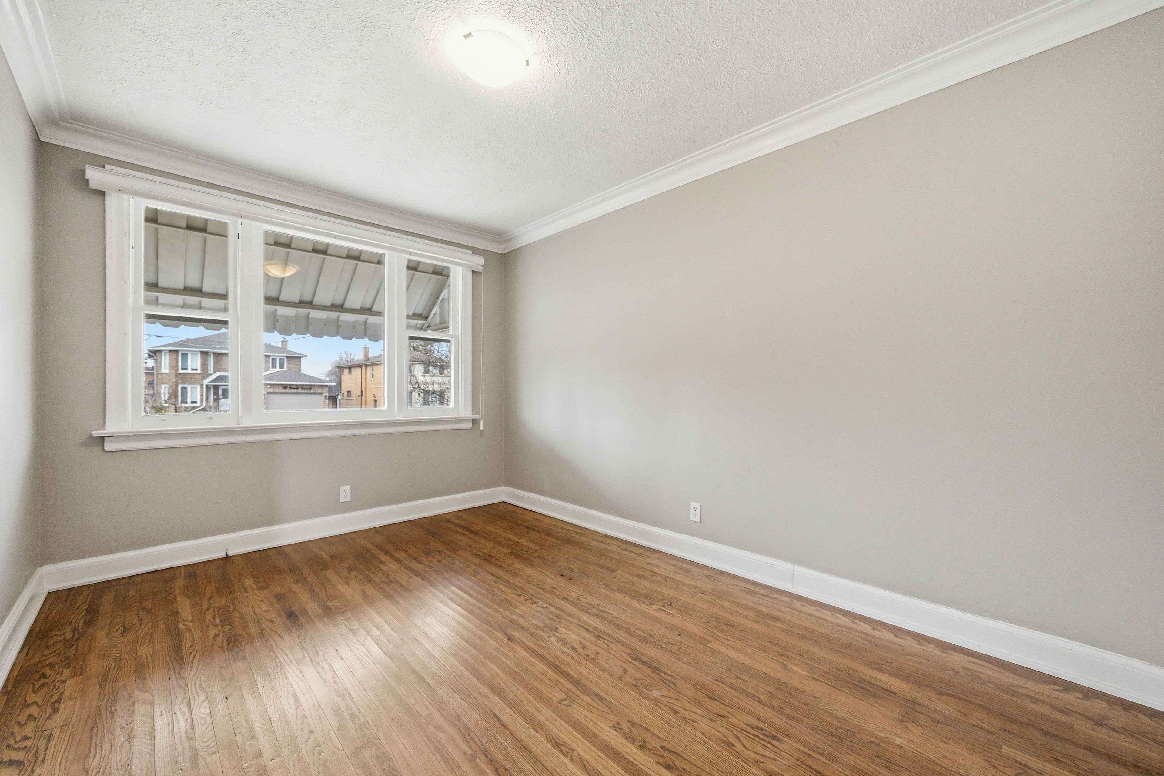 129 Brenda CRES, Toronto E04, ON M1K 3C8