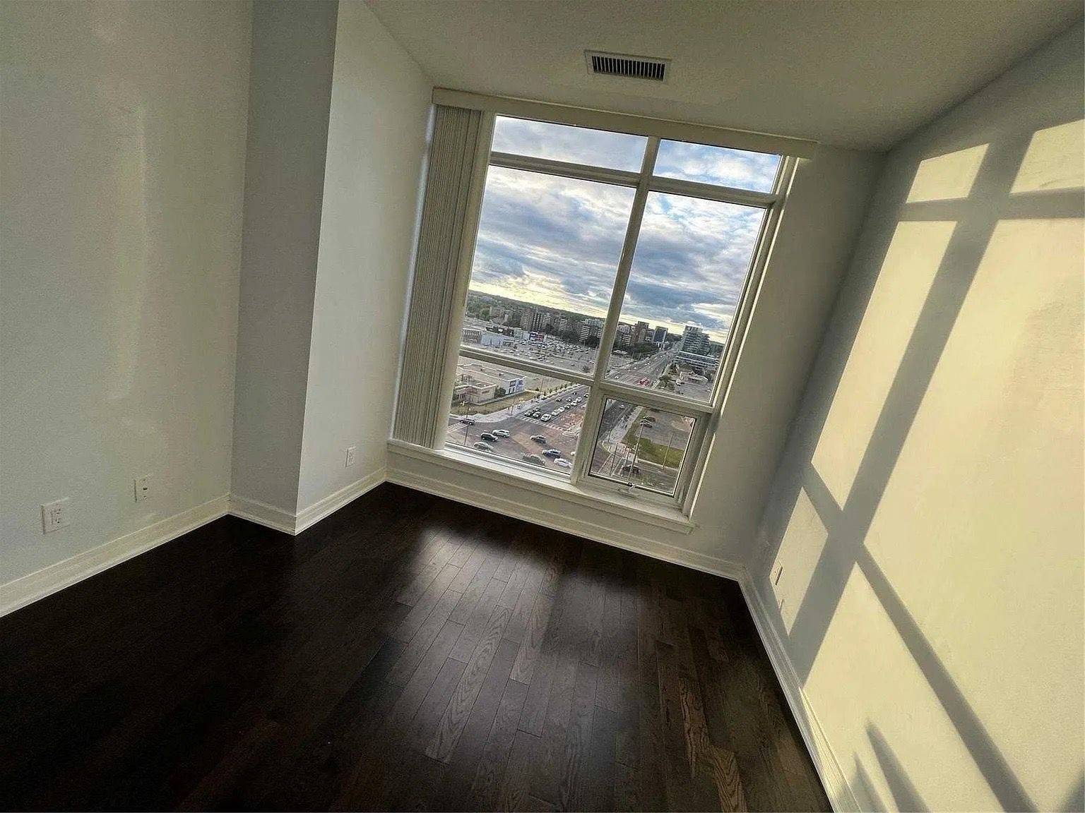 9201 Yonge ST #1209, Richmond Hill, ON L4C 6Z2