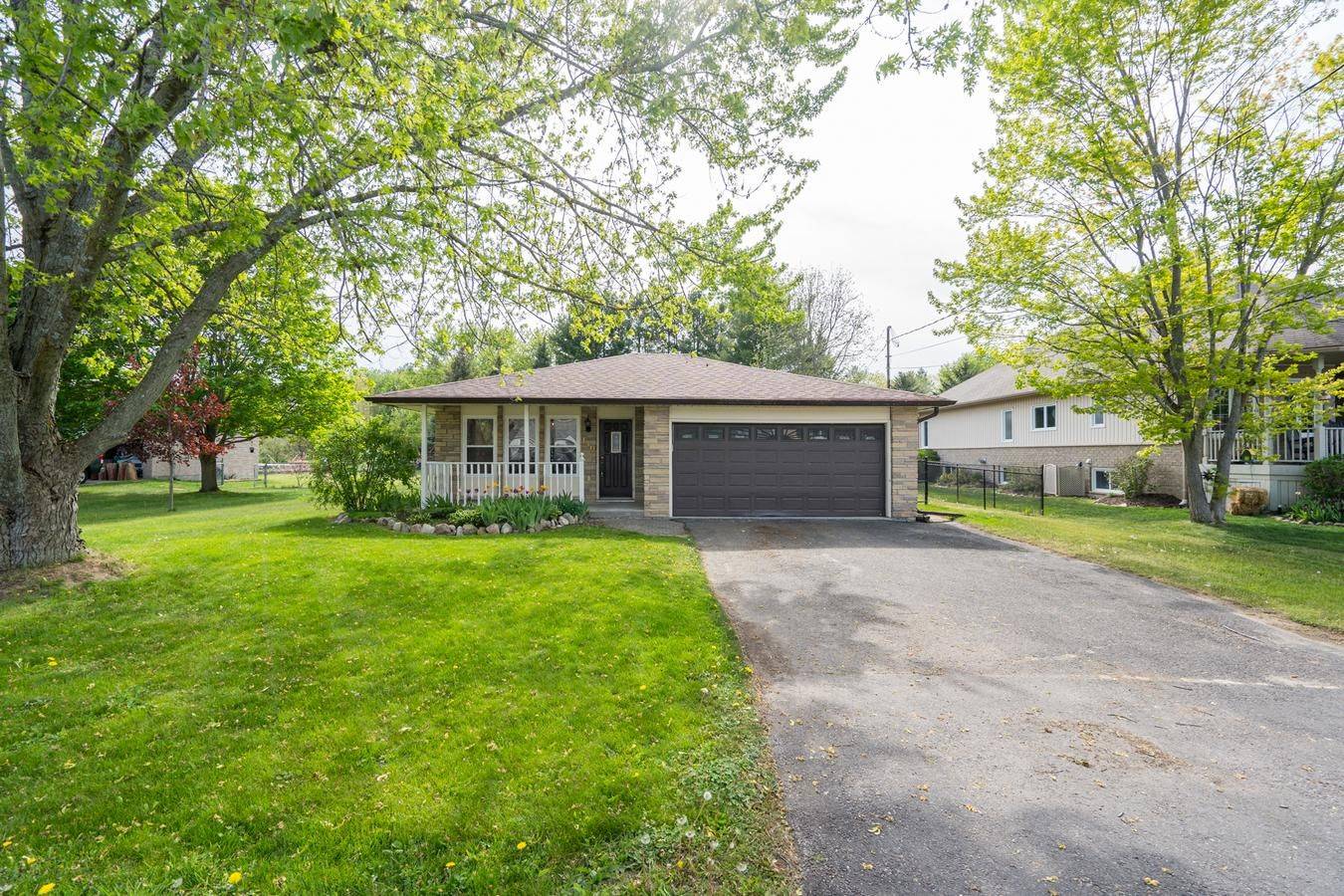 140 Sand RD, East Gwillimbury, ON L9N 1H9