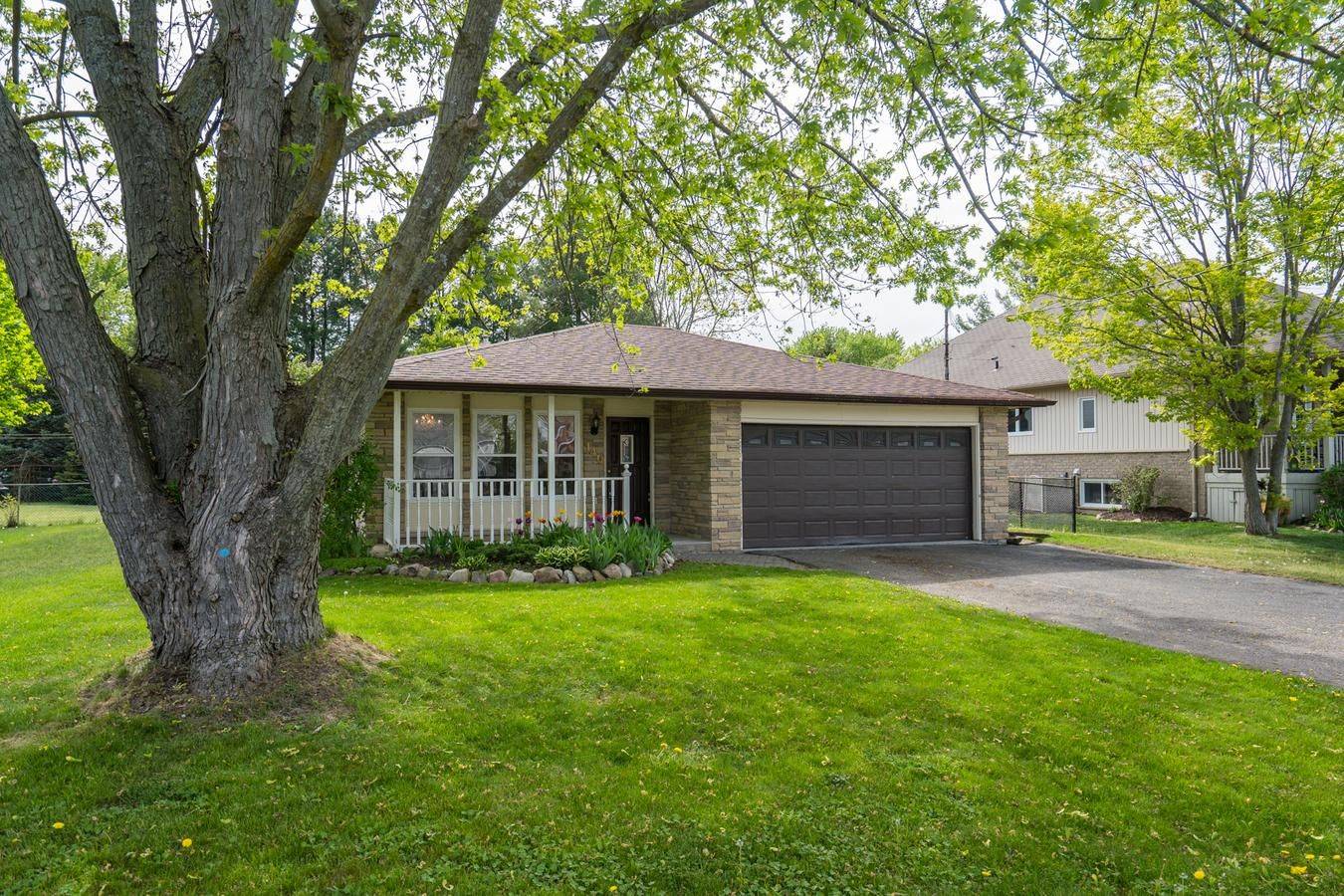 140 Sand RD, East Gwillimbury, ON L9N 1H9