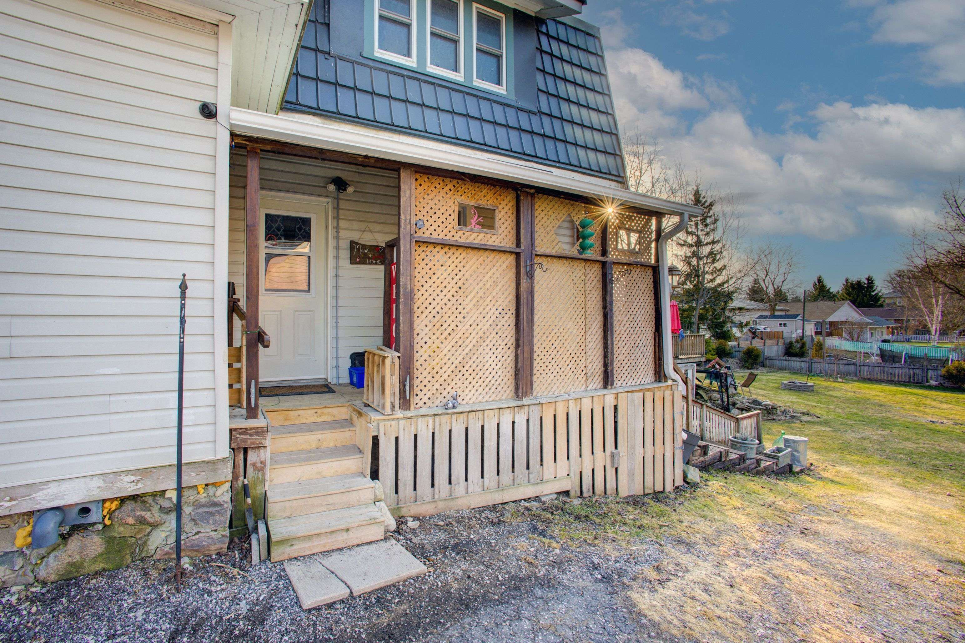 17 Arthur ST E, Minto, ON N0G 1Z0