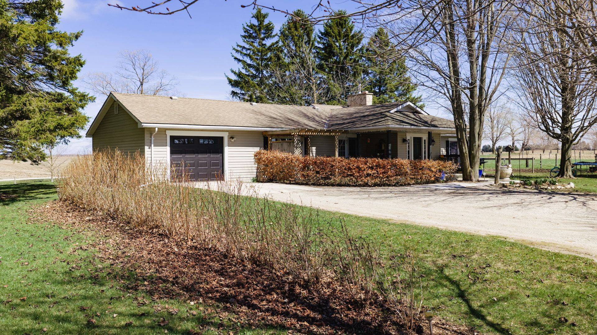 42163 Front RD, Huron East, ON N0K 1W0